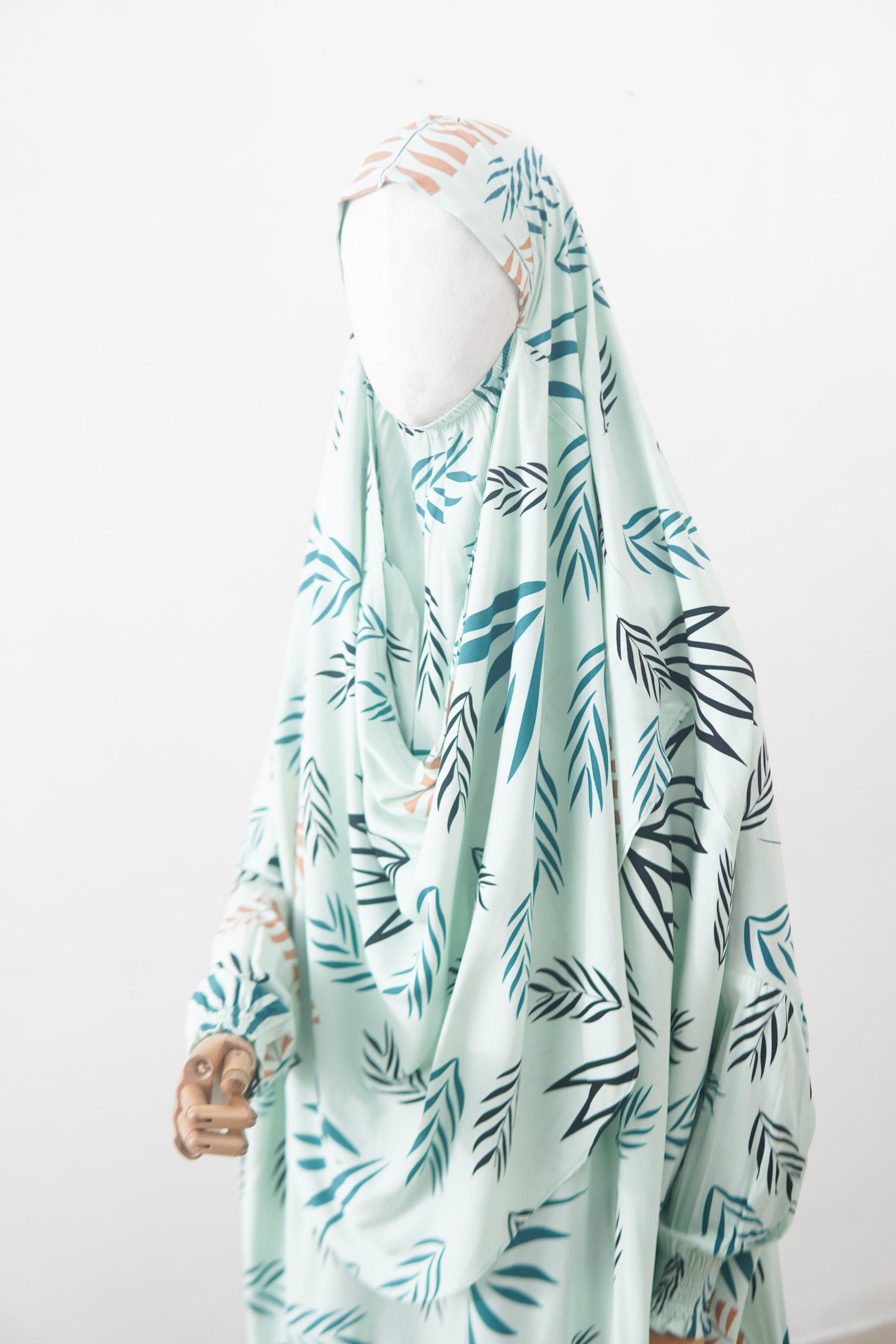 Linen khimar